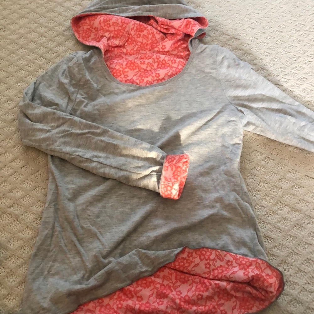 Reversible long sleeve
